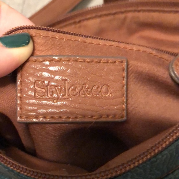 STYLE & CO | boho teal & brown 4-pocket faux-leather bag with silver hardware - Picture 9 of 13